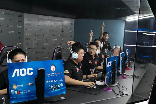 显得尤为必 显得尤为必