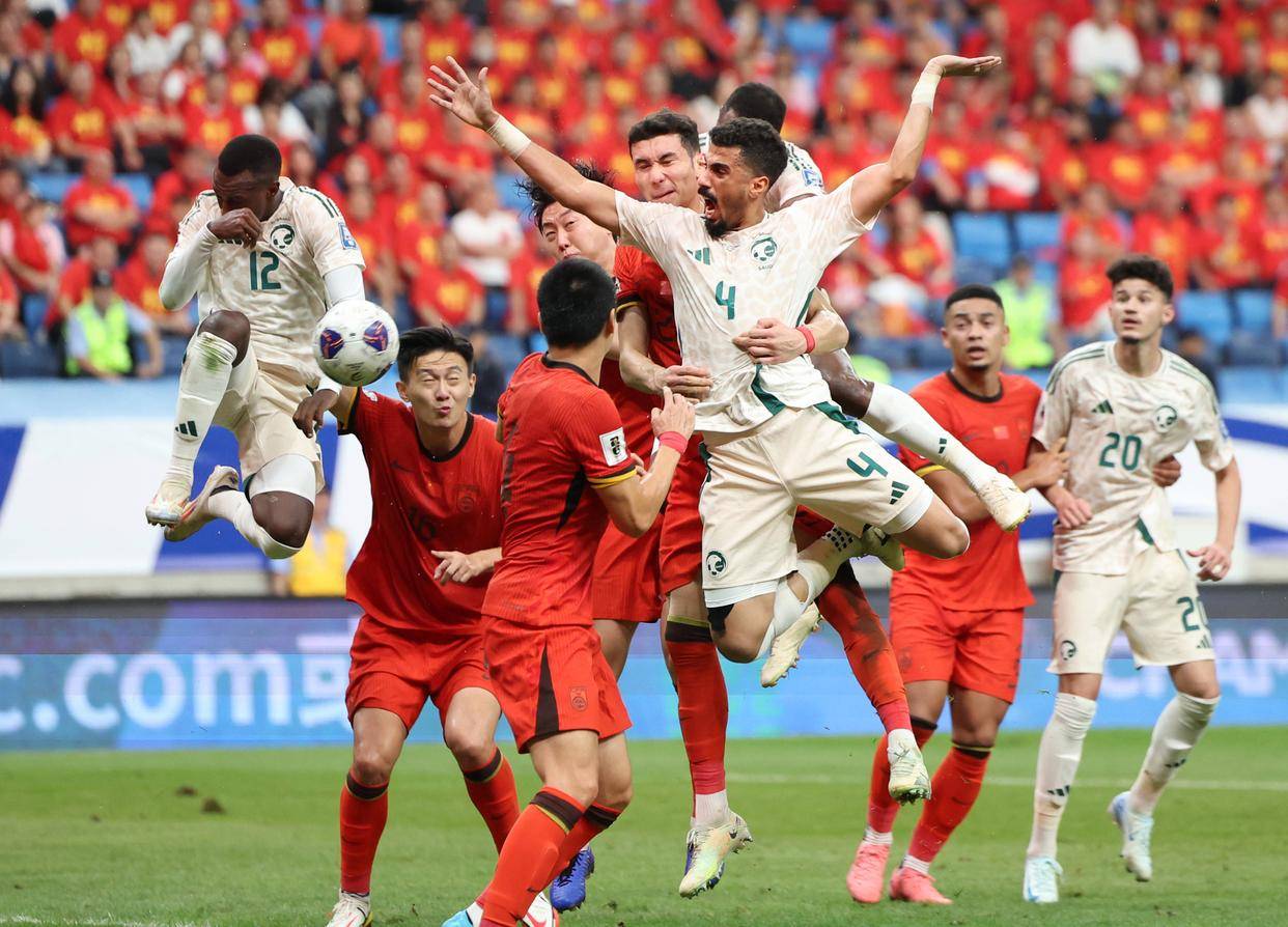 顶级赛事中 顶级赛事中