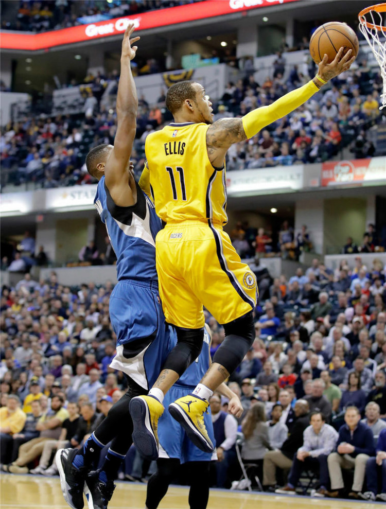 的禁区合围 的禁区合围